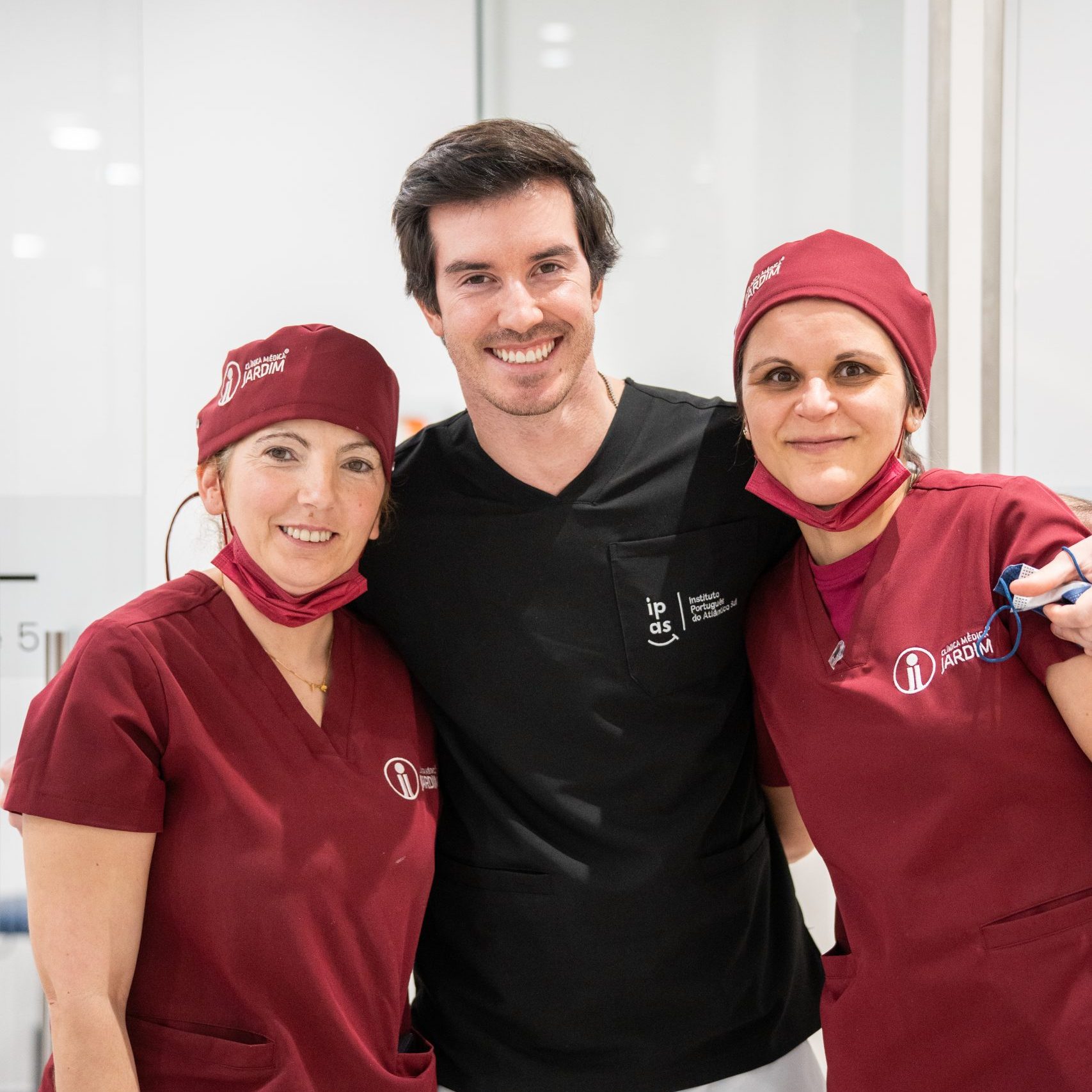 Residência Clínica de Cirurgia Oral - Dr. António M. Faria - IPAS